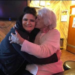 Meet your Posher, Chloé